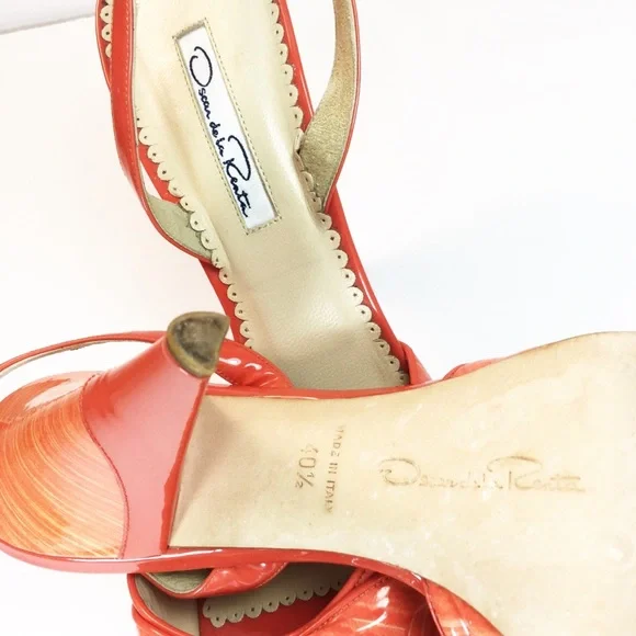 Auth. Oscar de la Renta Coral Patent Leather Peep Toe Heels